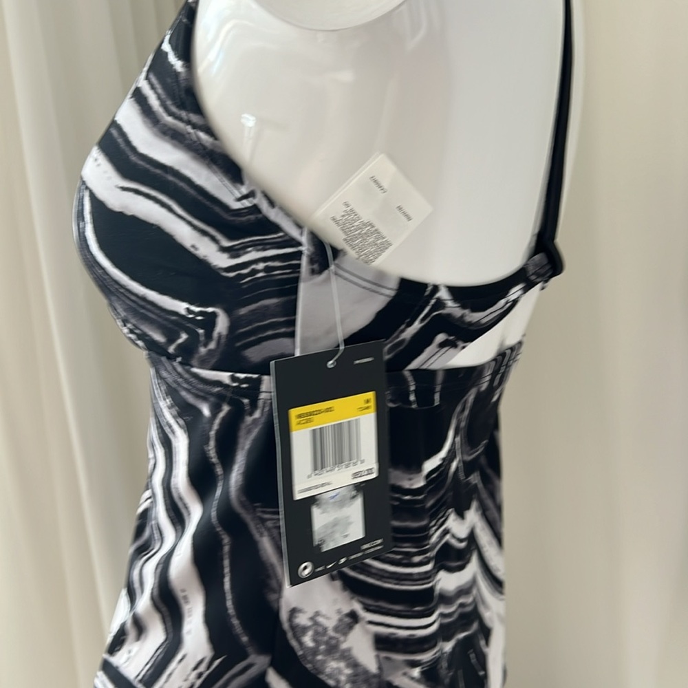 Nike Tankini - Picture 5 of 7